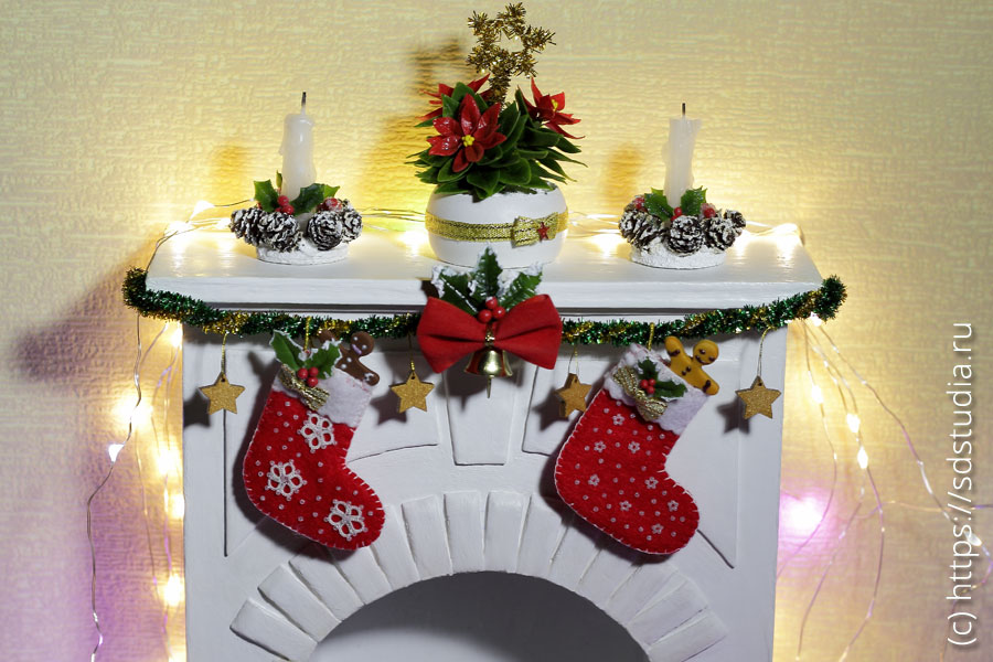 Новогодний камин для куклы, кукольная миниатюра