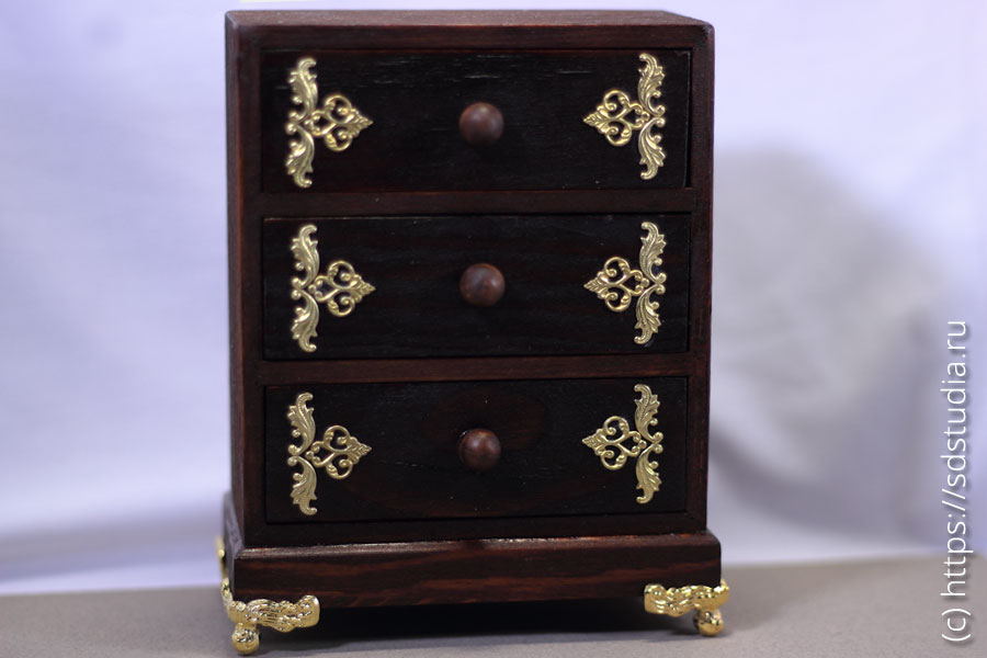 Комод для куклы миниатюрный деревянный формата 1:6