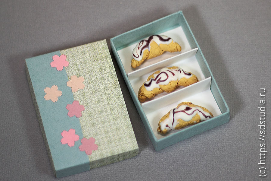 Круассаны из запекаемого пластика, кулинарная миниатюра