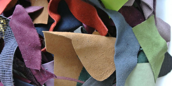 Обрезки кожи, уцененные товары в магазине кож