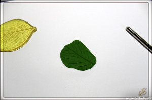 Остролист из пластика, делаем своими руками листочки, мастер-класс