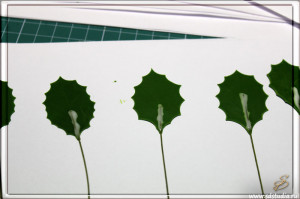 Остролист из пластика, делаем своими руками листочки, мастер-класс