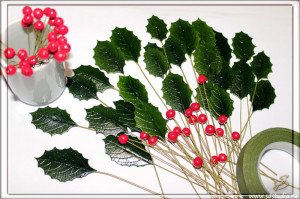 Остролист из пластика, собираем веточку, мастер-класс