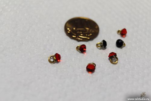 Кукольные пуговицы из страз, мастер-класс