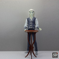 Стол для куклы круглый