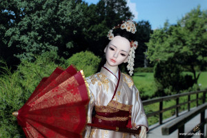 Японский исторический костюм, девушка в кимоно