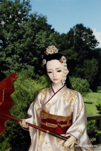 Японский исторический костюм, девушка в кимоно